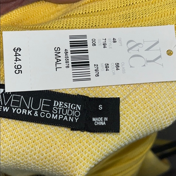 NY&C Yellow Floral Women's Top - Picture 5 of 6